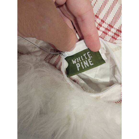 White pine Christmas Throw Pillow Red White Reindeer Elk Faux Fur Trim - Picture 8 of 8